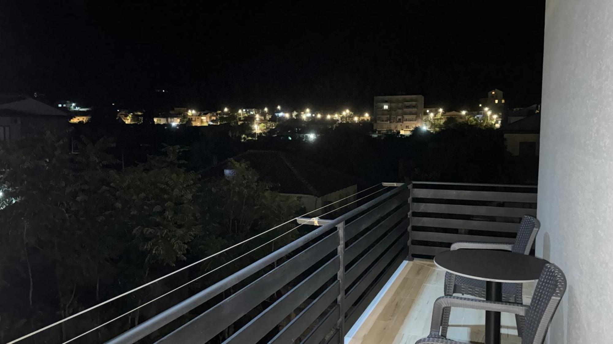 Hotel Bizant Permet Luaran gambar