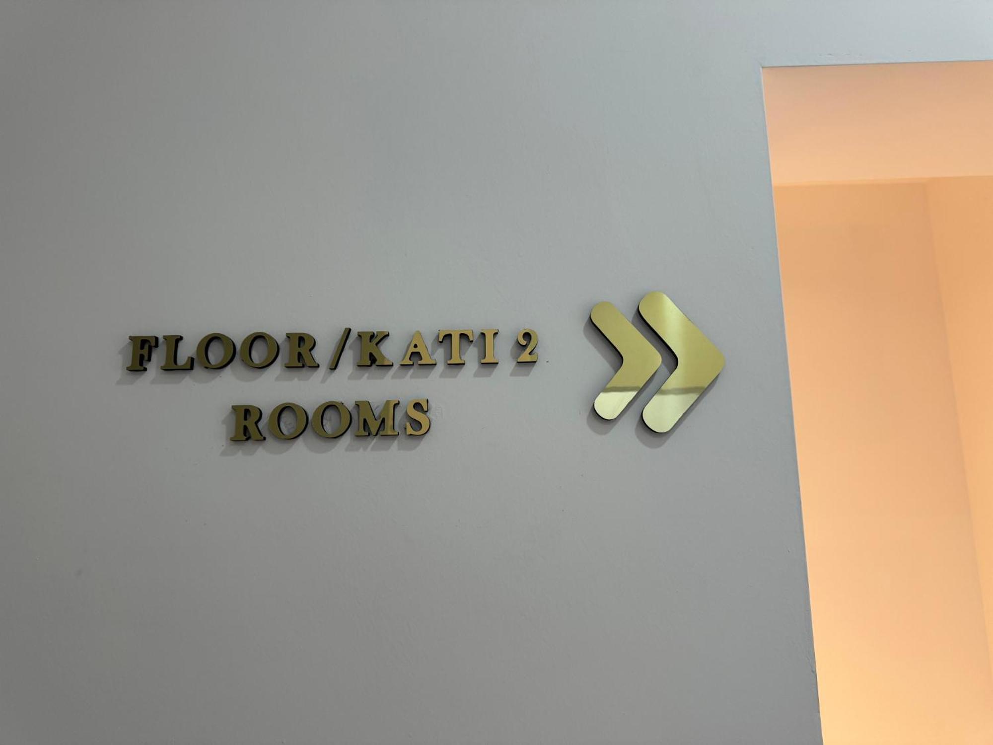 Hotel Bizant Permet Luaran gambar