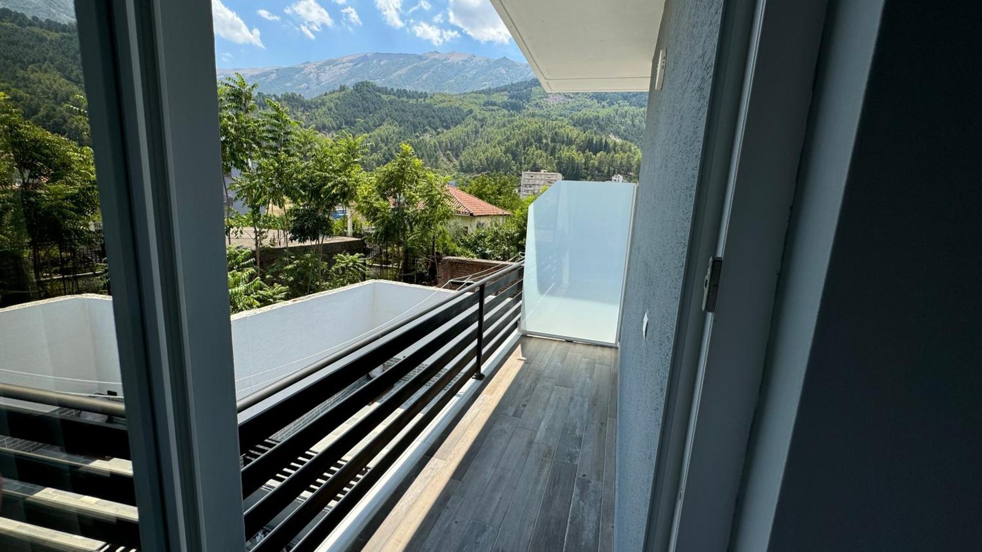 Hotel Bizant Permet Luaran gambar